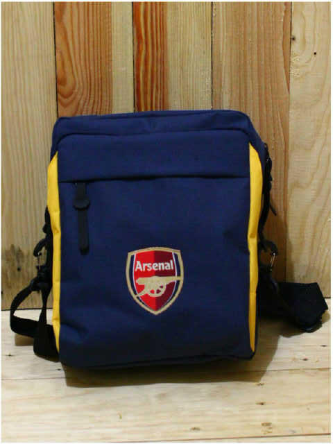 TAS SELEMPANG GEMBLOK CHELSEA BARCELONA MILAN ARSENAL SLINGBAG BACKPACK BAGPACK