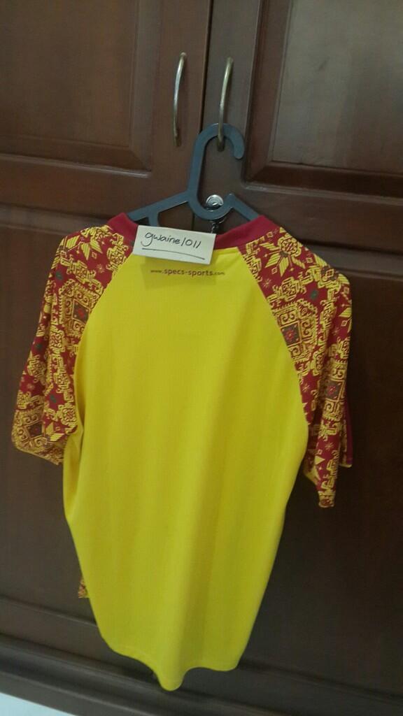 Jersey langka Sriwijaya home 2011-2012 (RARE) -ORIGINAL signed by Feri Rotinsulu