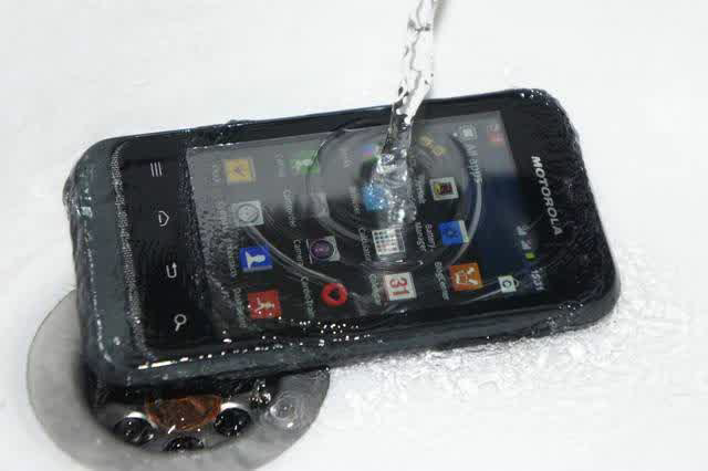 motorola xt321 tahan air dan debu murmer gan