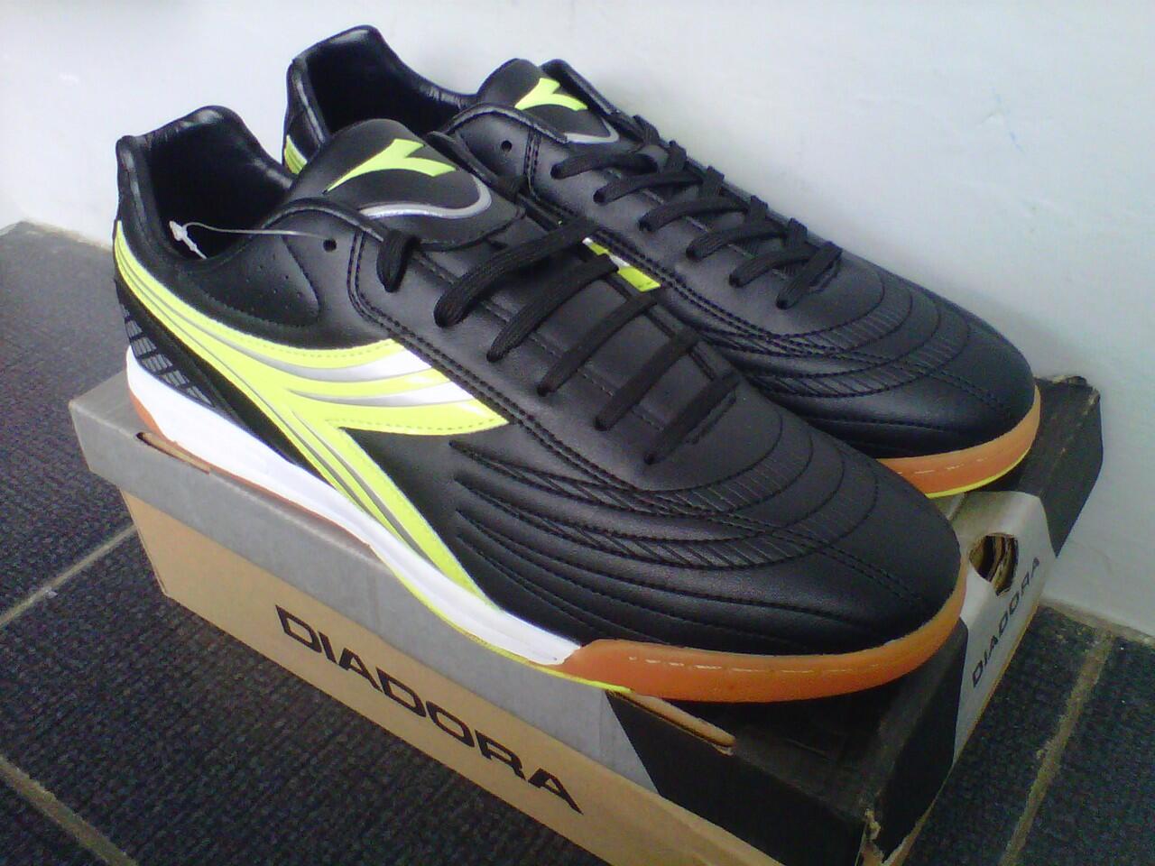 Sepatu Futsal Diadora Intero Id Original Size 44