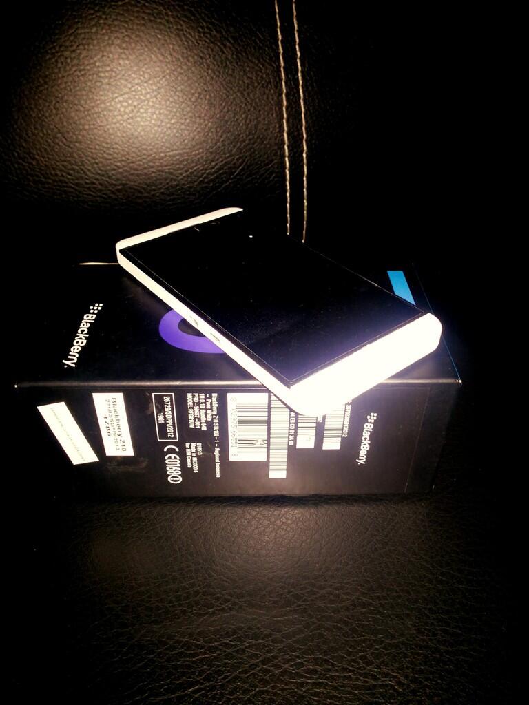 Blackberry Z10 GRS CTN Bandung