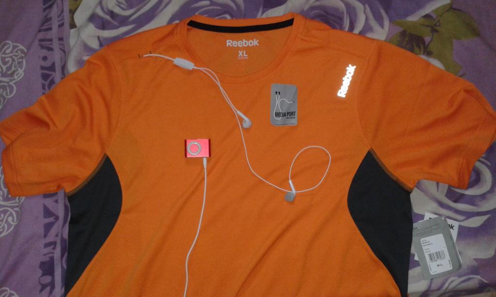 Jual butuh jersey dan jaket running reebok playdry ORIGINAL!!MURMER
