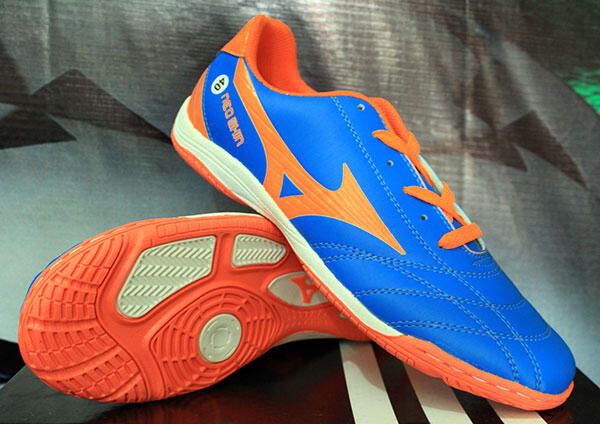 MUMER! Sepatu Futsal Mizuno, adidas, nike, puma