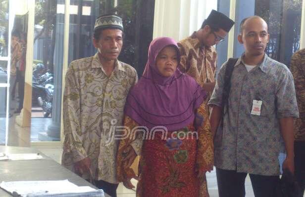 &#91;SAVE TUKANG SATE&#93; Jokowi Beri Maaf, Ibu Negara Ngasih Amplop