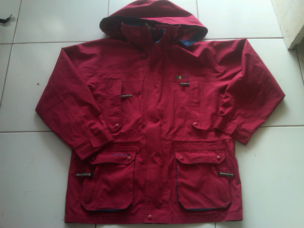 JAKET GORE-TEX KOLON SPORTS, JAKET LA GEAR & SWEATER LEVI'S