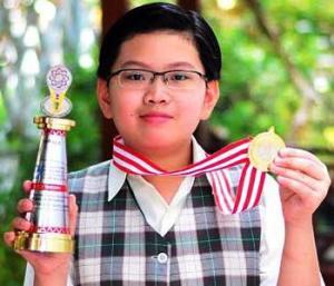 Nixon Widjaja: Peraih Emas &amp; The Best Theory di International Mathematics and Science