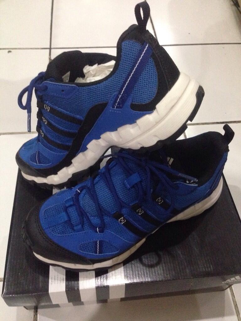 WTS Sepatu ADIDAS AX 1 Size 6.5 / 39.5 100% ORI & NEW