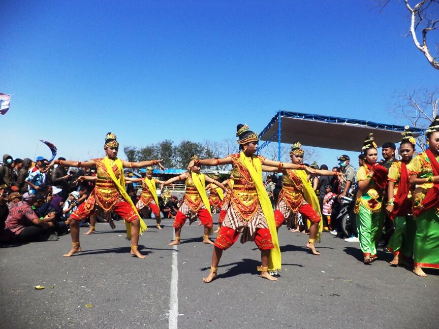 &#91;FR&#93; Festival Kelud - Ritual Sesaji Kelud dan Kirab 1000 Tumpeng