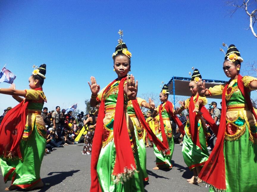 &#91;FR&#93; Festival Kelud - Ritual Sesaji Kelud dan Kirab 1000 Tumpeng