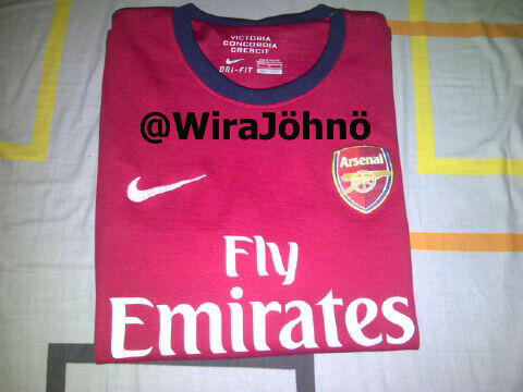 WTS Arsenal Home 14/15 #17 Alexis (Community Shield) & Home 12/14 #10 Wilshere (UCL)