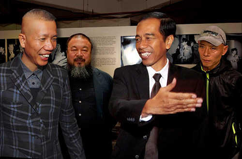 &#91;KASKUS ayo ngaku&#93;Pose Jokowi Saat Difoto Barack Obama, Asli atau Rekayasa?