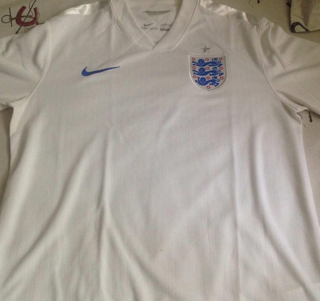 JERSEY MANCHESTER UNITED, ENGLAND WC2014, LEEDS UNITED ALL ORI! JUAL CEPAT BU