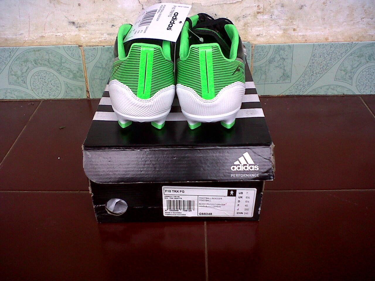 SEPATU FUTSAL & BOLA ADIDAS F10 ORIGINAL. SIZE 42 2/3 & 43 1/3 (CIBINONG)