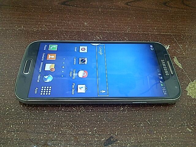 samsung galaxy S4 GT I9506 versi 4G LTE mulus murah aja gan