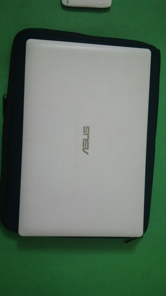 Laptop ASUS X201 E, Mulus, Slim, Putih, Murah Bandung