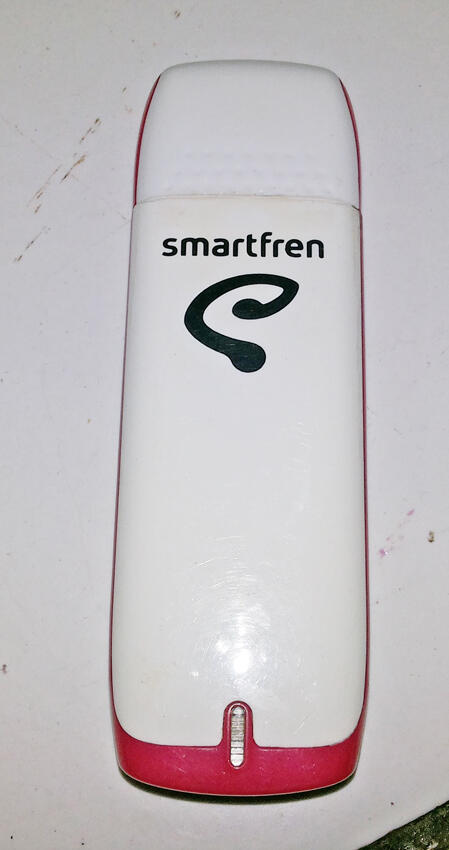 MODEM SMARTFREN, ROUTER HAME 01, SPEAKER SIMBADA