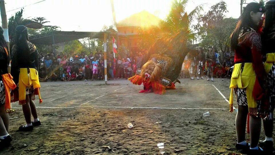 Mengenal lebih dekat tari topeng terbesar didunia