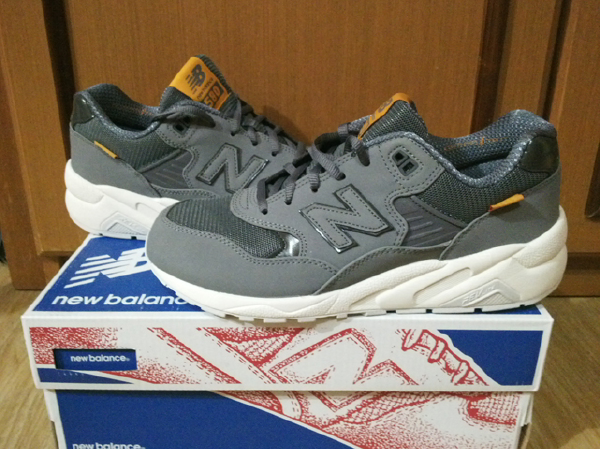 NEW BALANCE MRT580AC