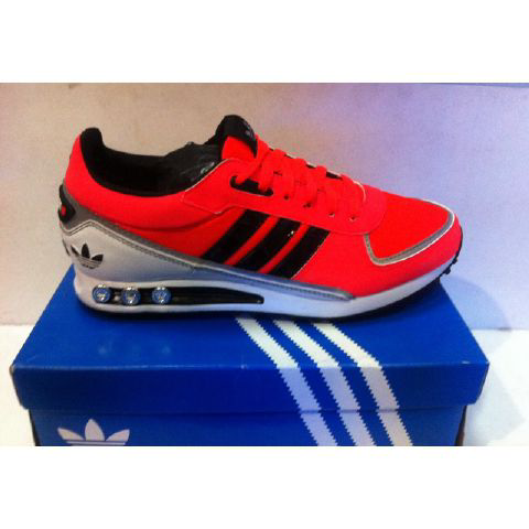 Masuk lagi nih ADIDAS L.A TRAINER 2, 100% Ori made in indo..stok terbatas !!!