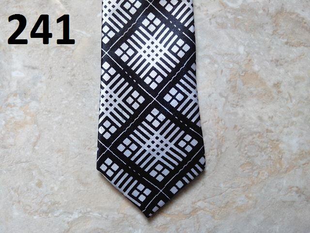 Dasi Polos dan Dasi Motif Slim - Lebar