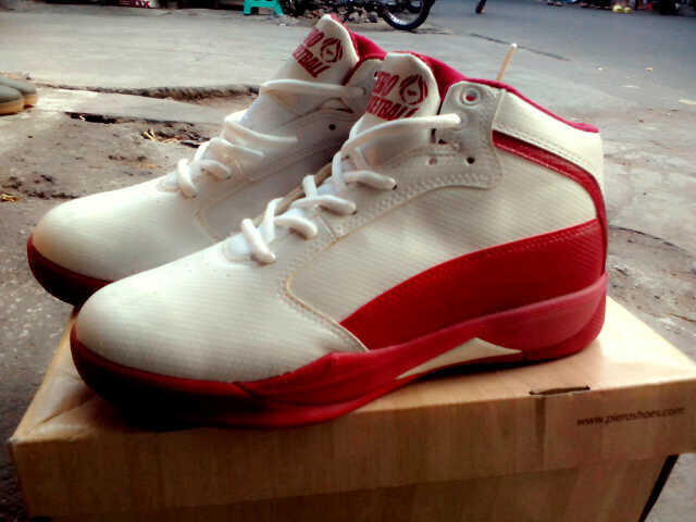 Sepatu Basket Piero ori murahhh dan masih baru