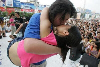 LOMBA CIUMAN DI CINA &lt;&lt; MESUMERS ... MASUK GAN !!!