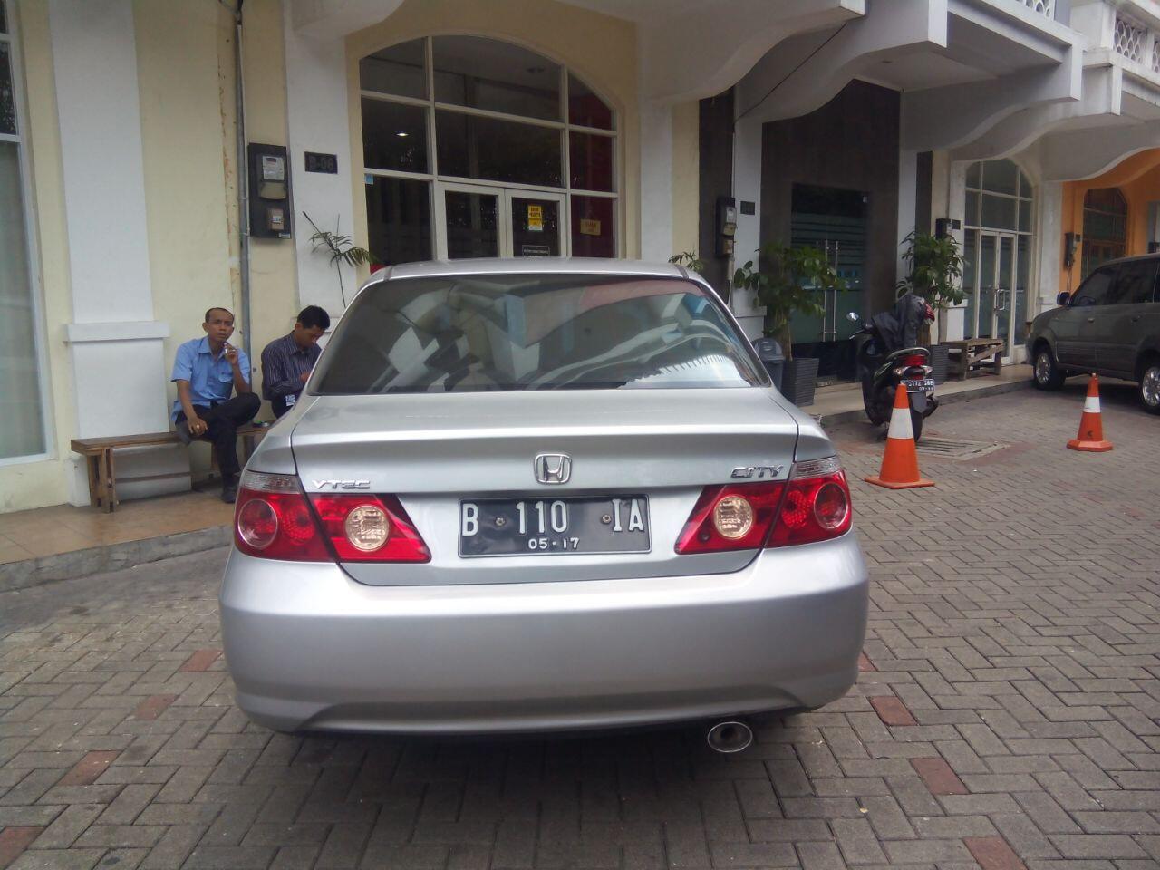 DIjual Honda City VTEC AT Silver Metalik 2005/2006 Sangat Bagus