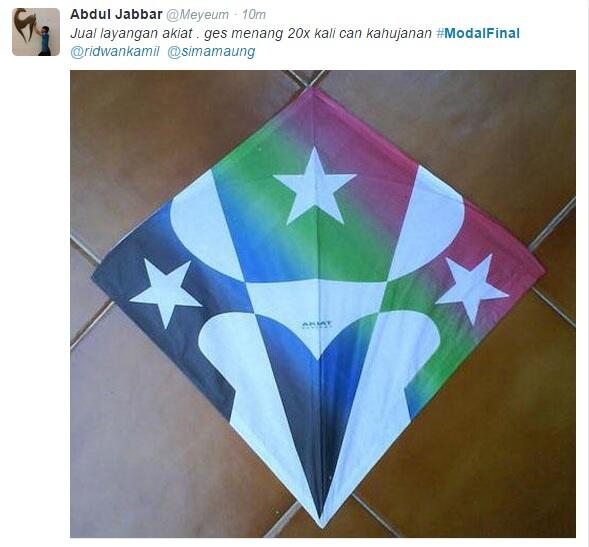 #&#91;Ngakak + Salut&#93; Totalitas Bobotoh Persib Jual Barang demi ngumpulin #ModalFinal