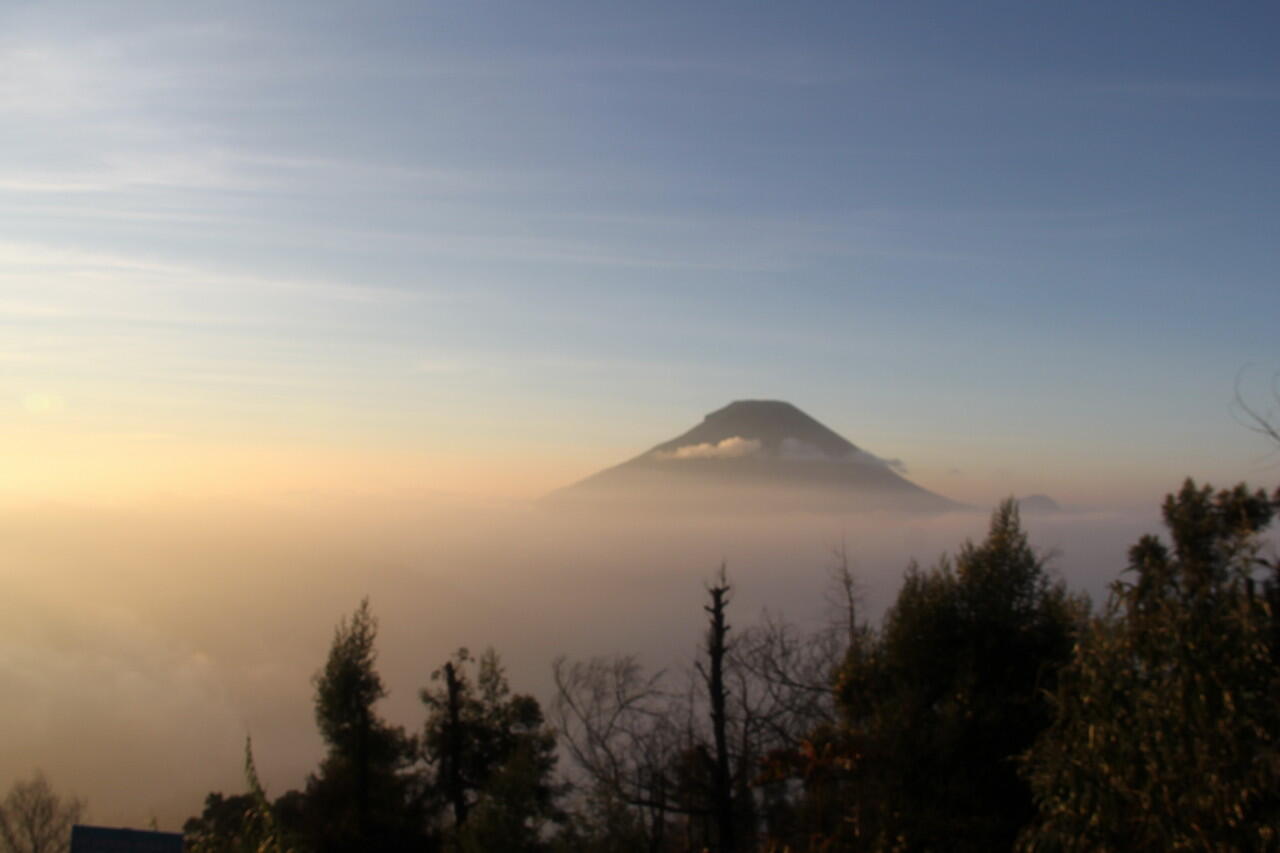 (ajakan) Sunrise Sikunir Dan Menikmati Indahnya Dataran Tinggi Dieng 7-9 Des '14