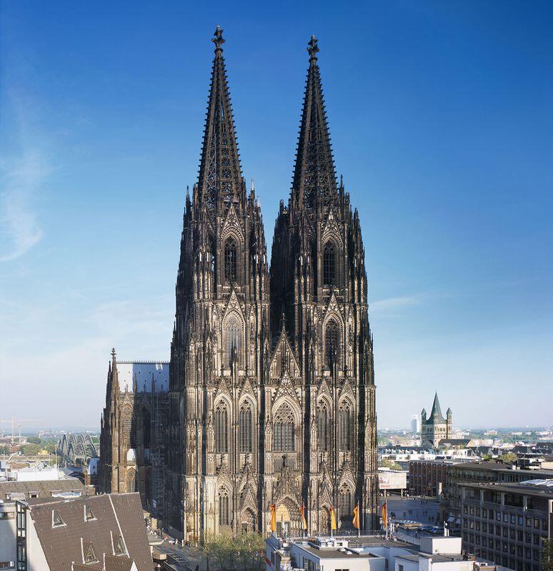 Mengenal Gereja Katredal Köln, Jerman yukkk gan..