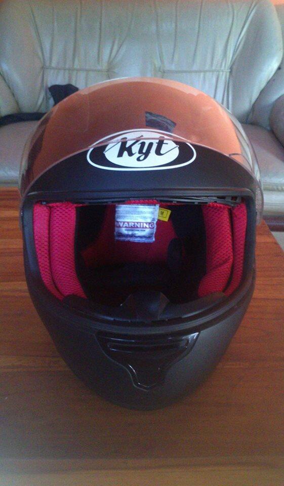 Helm Fullface KYT RCseven Hitam Doff Baru sekali pakai mulusss