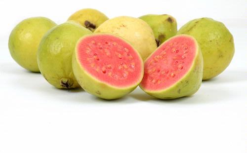 8 Buah Yang Bermanfaat Untuk Mendapatkan Rambut Sehat