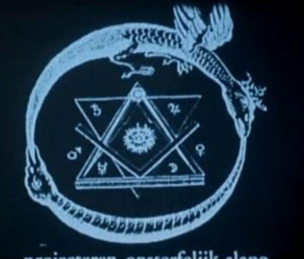 Film-Film dan Acara TV di Indonesia Yang Menampilkan Simbol Illuminati Group