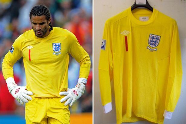 Mantan Kiper Timnas Inggris Davis James Melelang Kaos Demi Bertahan Hidup
