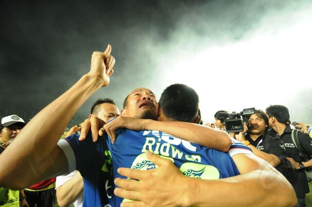 Akhirnya PERSIB Juara ISL 2014, dan &quot;Dia&quot; Harusnya Nikah Dengan Monyet