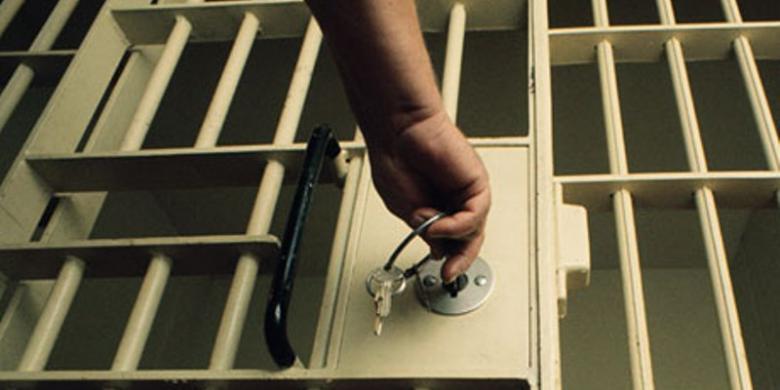 &#91;Wakil Rakyat toh&#93; Bebaskan Tahanan di Polsek, 2 Anggota DPRD Makassar Lecehkan Polri