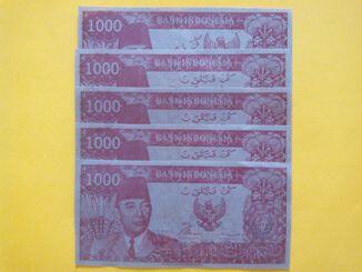 Uang Kuno Soekarno Pecahan Rp. 1000 Dua Lembar