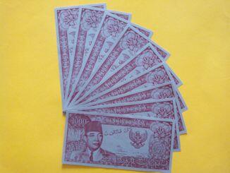 Uang Kuno Soekarno Pecahan Rp. 1000 Dua Lembar