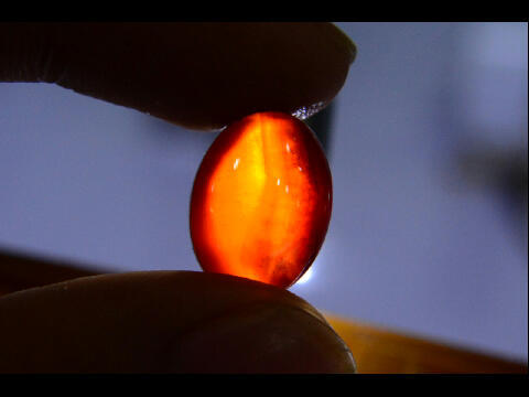 Lelang Batu Permata Tersedia 69 Item High quality Tutup 9-11-2014 jam 22:05