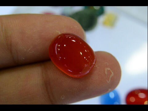 Lelang Batu Permata Tersedia 69 Item High quality Tutup 9-11-2014 jam 22:05