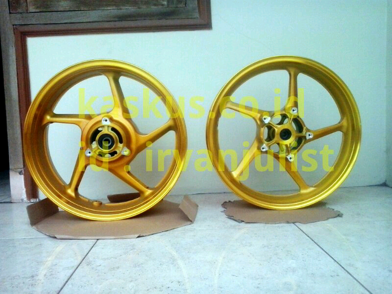 Terjual JUAL velg delkevic 3.5" 5.5" ninja 250 cbr r25 