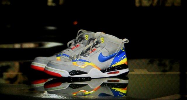 For Sale : Sepatu Basket Air Jordan 2012 E & Nike Flight 13 MID