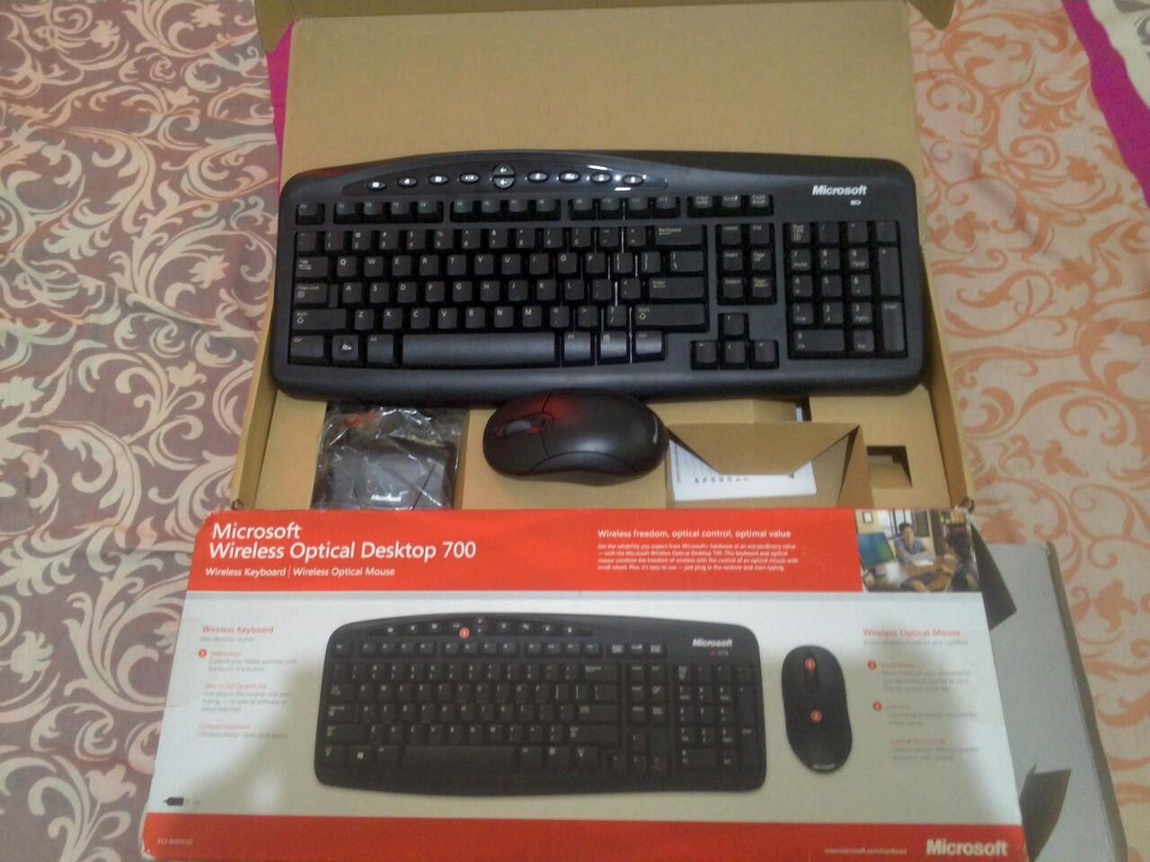 Jual BNIB Microsoft Optical Desktop 700