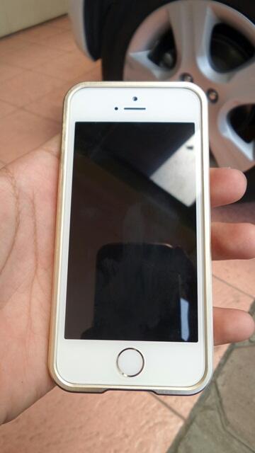 Iphone 5s 32gb White-Gold Bdg 3bulan pake..