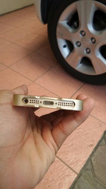 Iphone 5s 32gb White-Gold Bdg 3bulan pake..