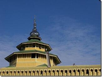 10 Masjid Paling Bersejarah Di Nusantara