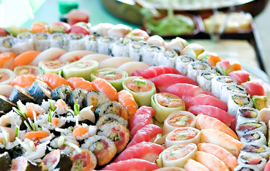 Psst Buat yang Suka Makan Sushi Nih