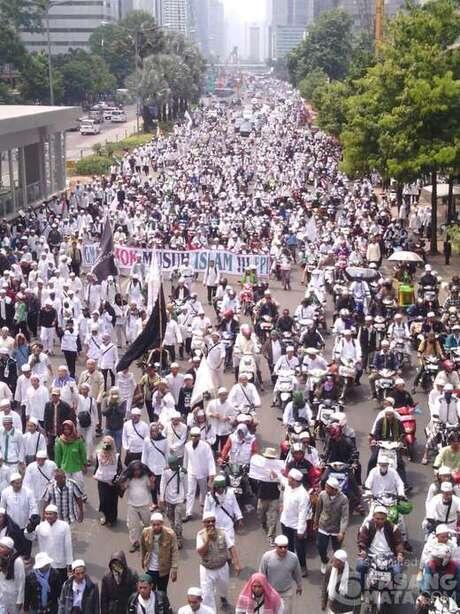 Demo FPI 10 November 2014: TOLAK AHOK