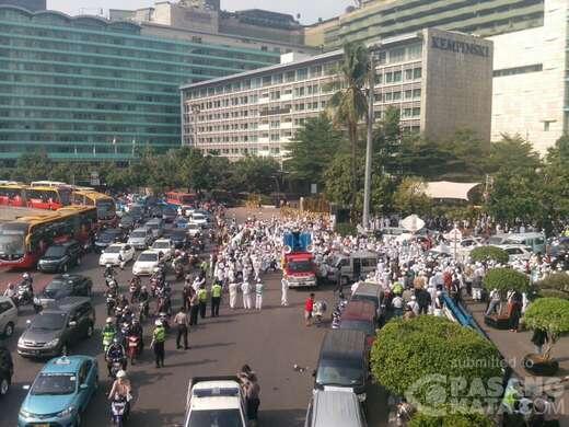 Demo FPI 10 November 2014: TOLAK AHOK