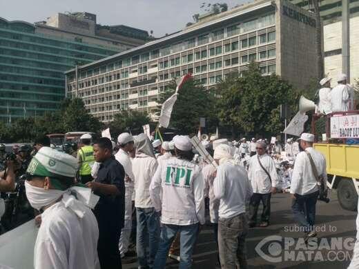 Demo FPI 10 November 2014: TOLAK AHOK